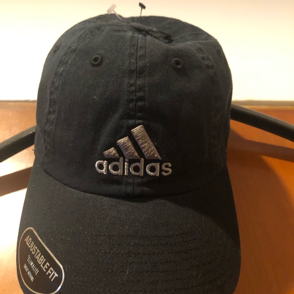 baseball cap